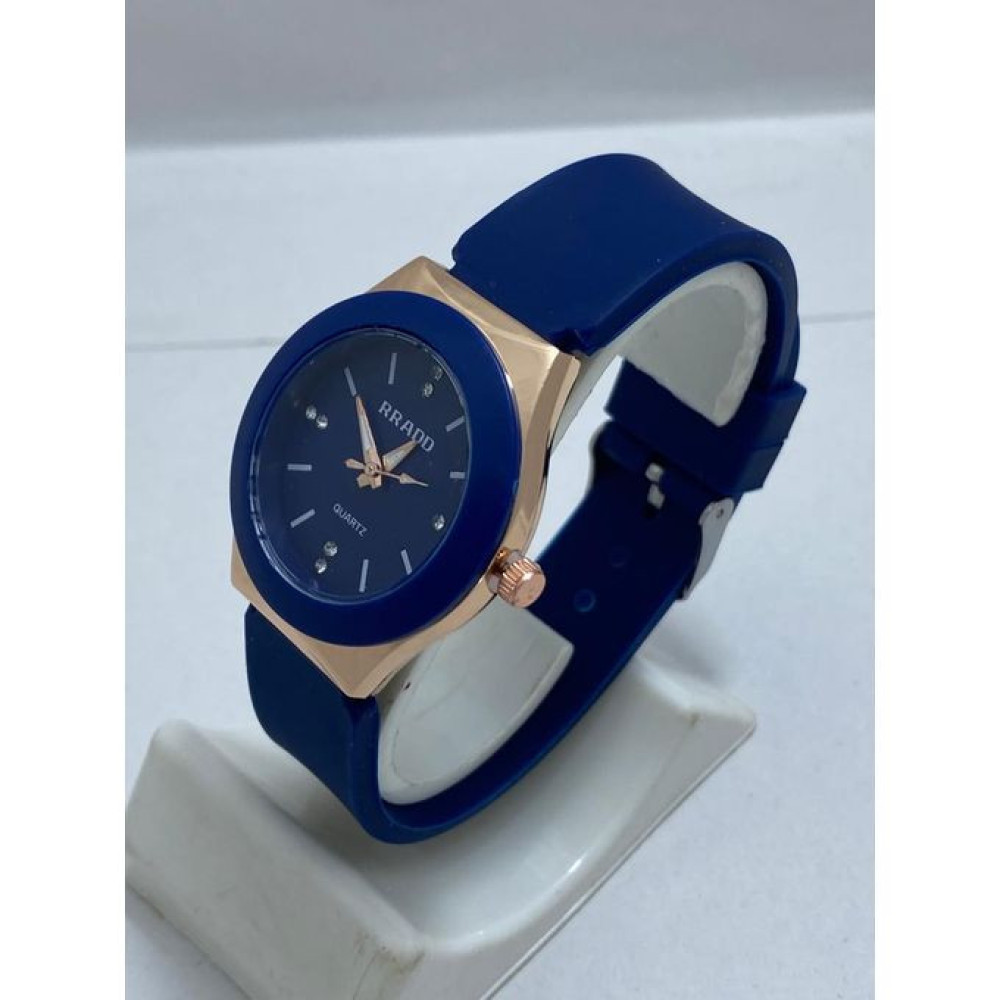 Elegant Ladies Elastic Wristwatch