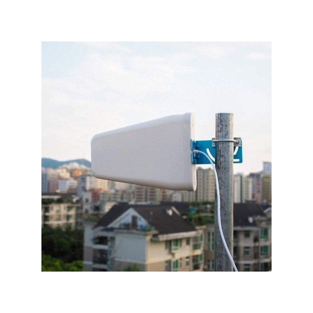 Tri-band GSM Network Signal Booster